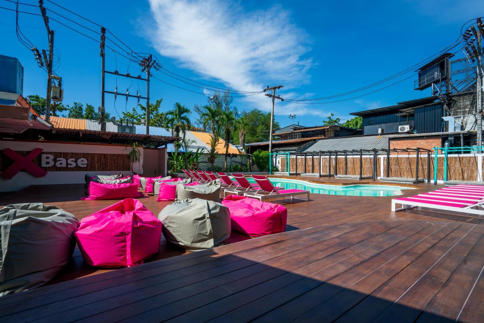 Base Party Hostel Ao Nang Exterior foto