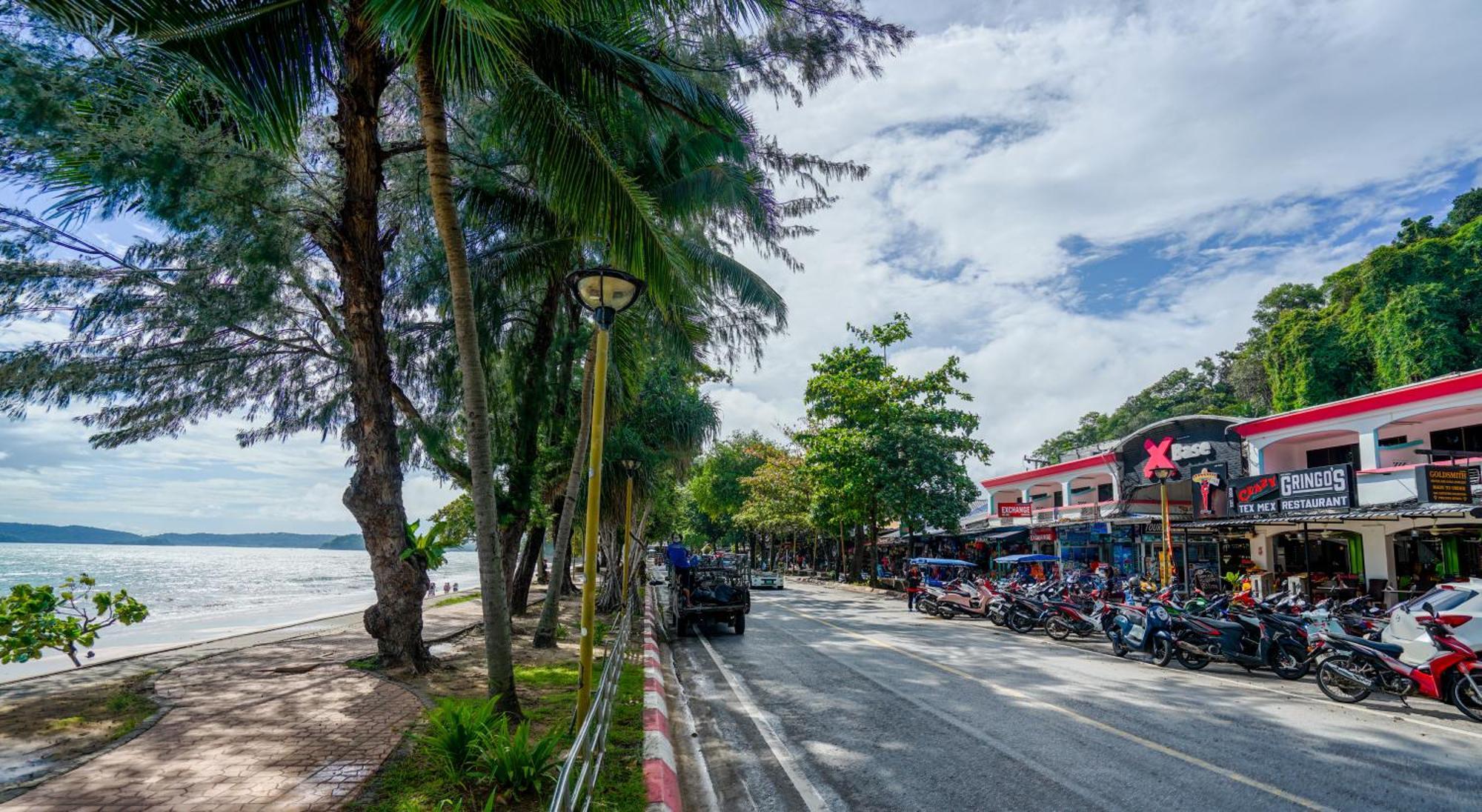 Base Party Hostel Ao Nang Exterior foto